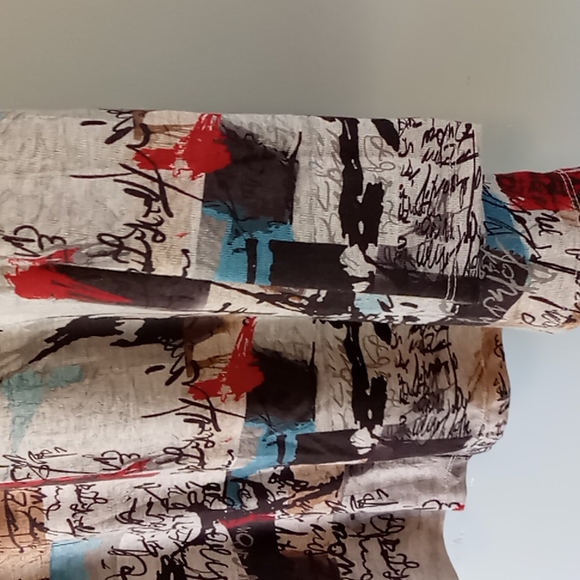 Abstract Sweater Top - Picture 3 of 7